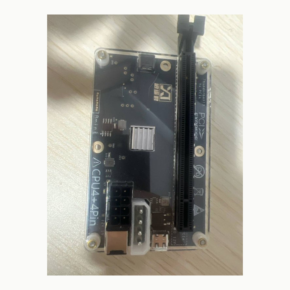 PCI Express Thunderbolt 3 to PCIe Adapter